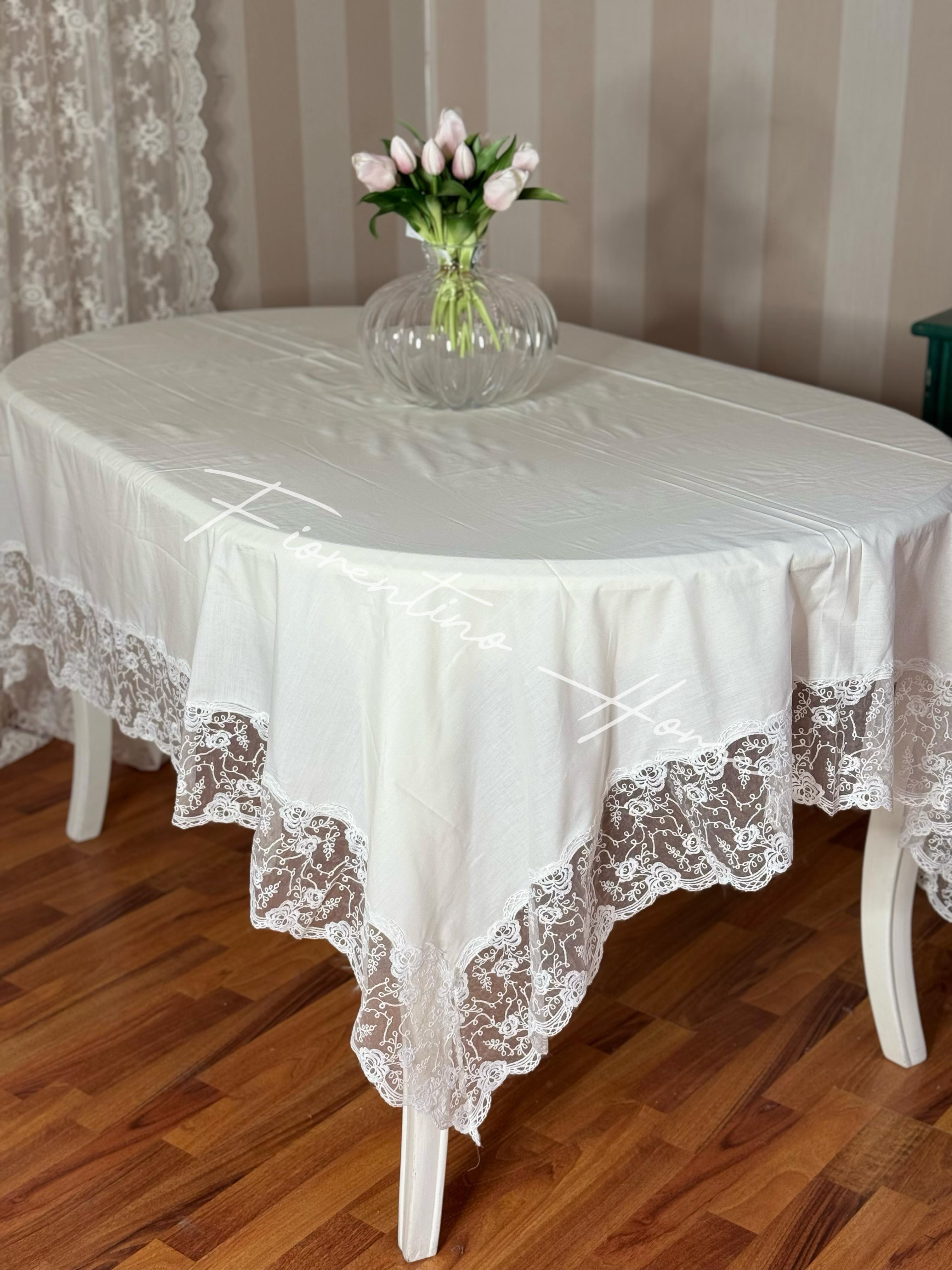 Tovaglia in cotone e poliestere bianco con pizzo 